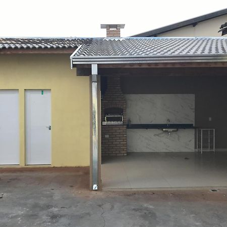 Olímpia Bela Casa Com Churrasqueira E Estacionamentoヴィラ エクステリア 写真